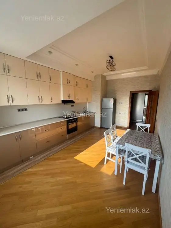 1 800 AZN - 3 otaqlı mənzil Kirayə (aylıq), Ağ şəhər, Xətai, Bakı