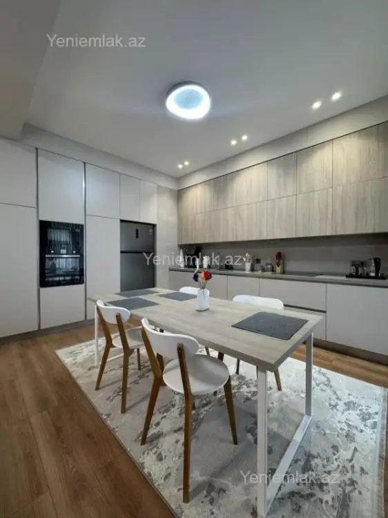 3 000 AZN - 3 otaqlı mənzil Kirayə (aylıq), Ağ şəhər, Xətai, Bakı