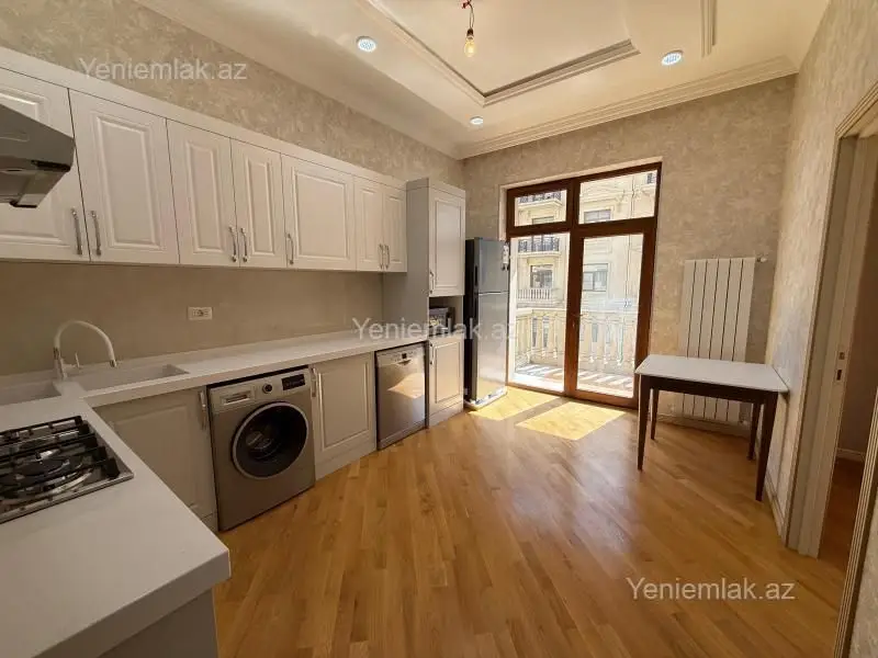1 600 AZN - 3 otaqlı mənzil Kirayə (aylıq), Ağ şəhər, Xətai, Bakı