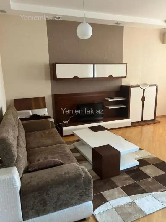 1 000 AZN - 3 otaqlı mənzil Kirayə (aylıq), 8-ci mikrorayon, Binəqədi, Bakı