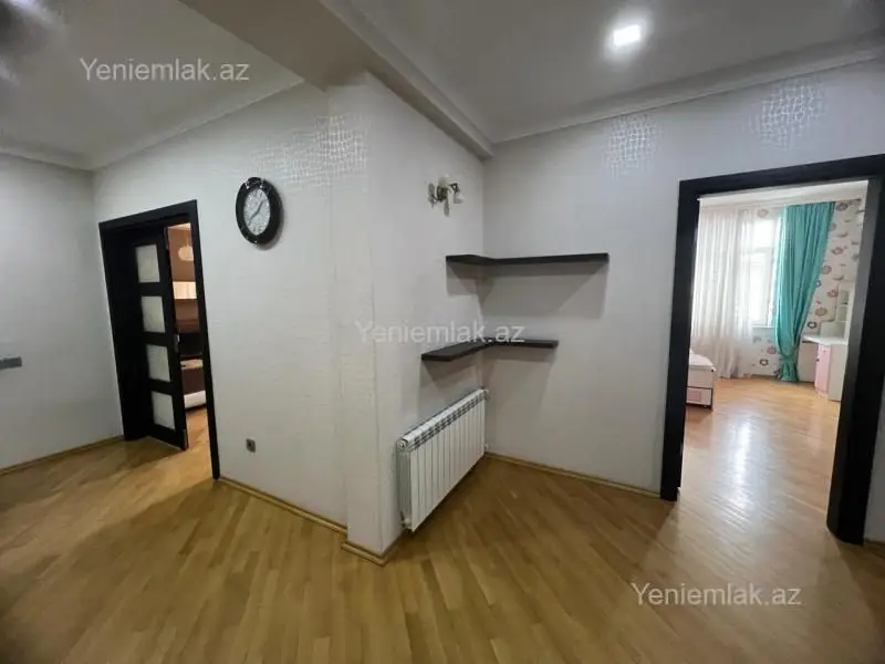 1 000 AZN - 3 otaqlı mənzil Kirayə (aylıq), 8-ci mikrorayon, Binəqədi, Bakı