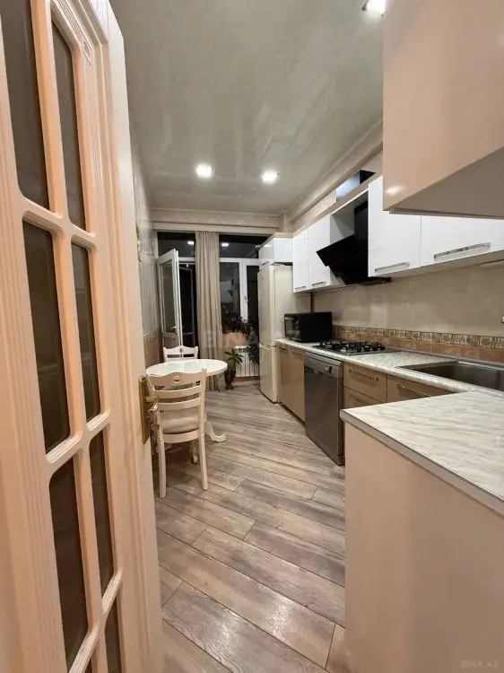 800 AZN - 2 otaqlı mənzil Kirayə (aylıq), 3-cü mikrorayon, Abşeron
