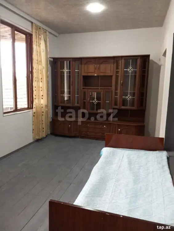 300 AZN - 3 otaqlı mənzil Kirayə (aylıq), Şəki