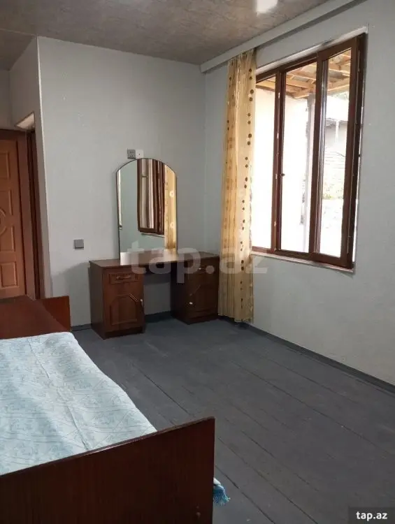 300 AZN - 3 otaqlı mənzil Kirayə (aylıq), Şəki