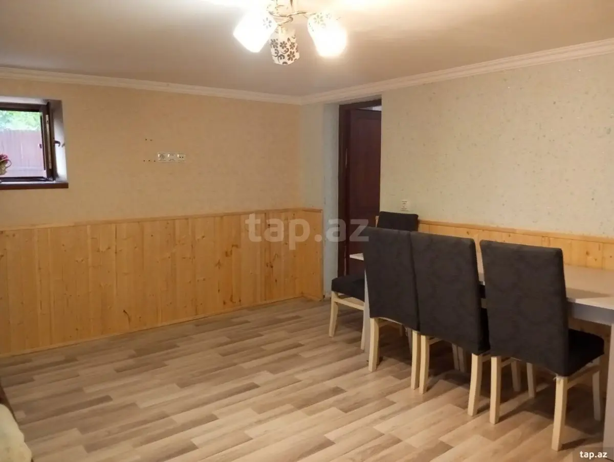300 AZN - 3 otaqlı mənzil Kirayə (aylıq), Şəki