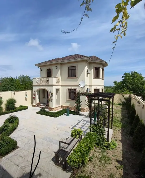 1 500 AZN - 4 otaqlı mənzil Kirayə (aylıq), Quba