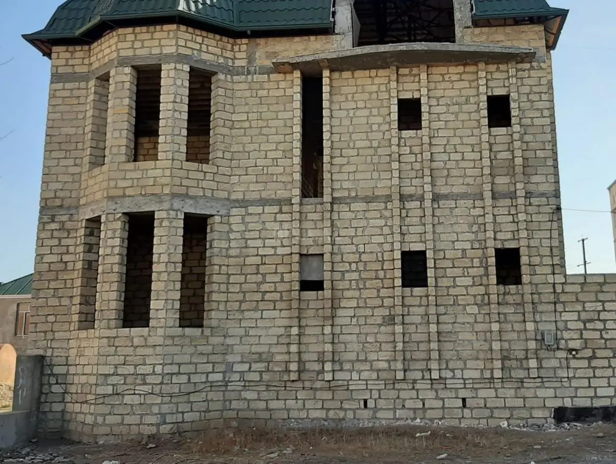 135 000 AZN - 9 otaqlı mənzil Satılır, Gəncə