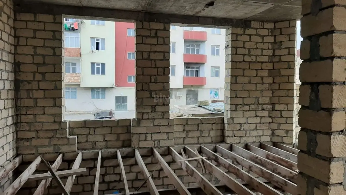 135 000 AZN - 9 otaqlı mənzil Satılır, Gəncə