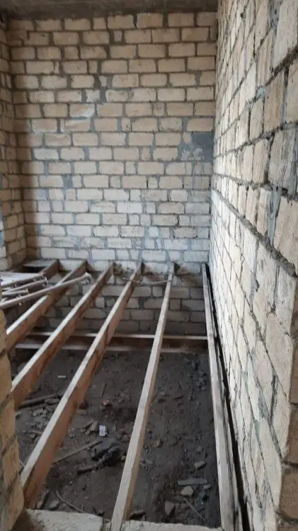 135 000 AZN - 9 otaqlı mənzil Satılır, Gəncə