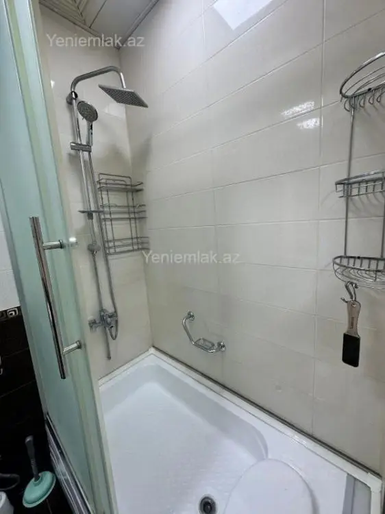 1 250 AZN - 3 otaqlı mənzil Kirayə (aylıq), Yasamal qəs., Yasamal, Bakı