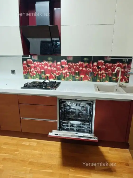 950 AZN - 3 otaqlı mənzil Kirayə (aylıq), Nizami, Bakı