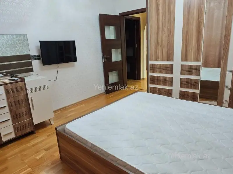 950 AZN - 3 otaqlı mənzil Kirayə (aylıq), Nizami, Bakı