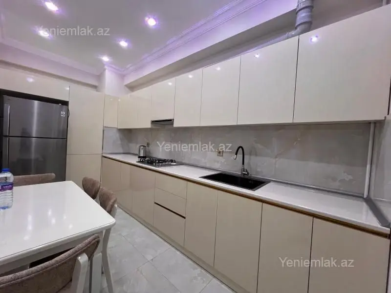 1 350 AZN - 3 otaqlı mənzil Kirayə (aylıq), Xətai, Bakı