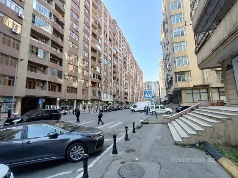 2 500 AZN - 100 m² Obyekt / Ofis Kirayə (aylıq), Xətai, Bakı
