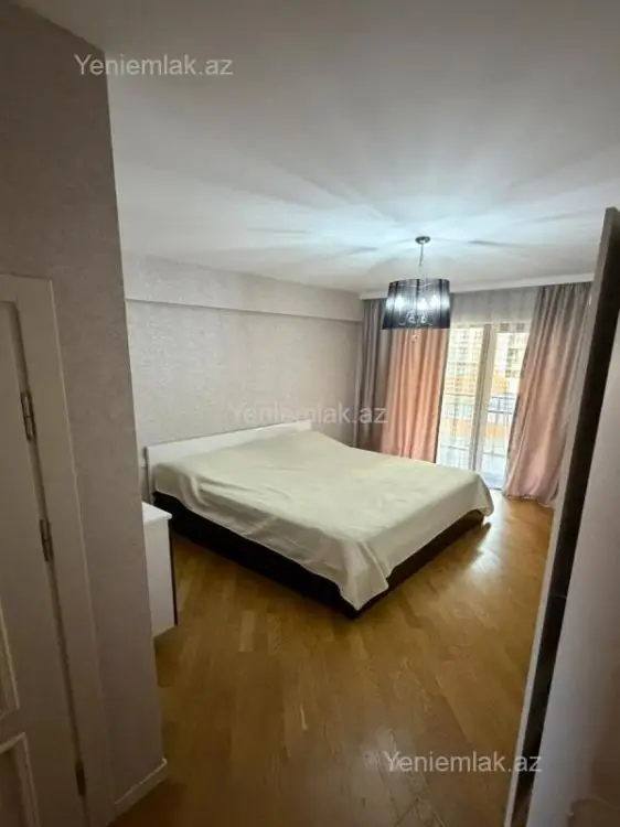 1 600 AZN - 4 otaqlı mənzil Kirayə (aylıq), Xətai, Bakı