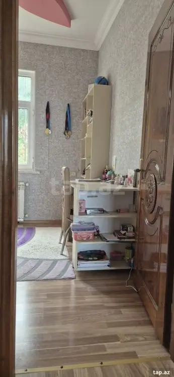 120 000 AZN - 4 otaqlı mənzil , Göygöl