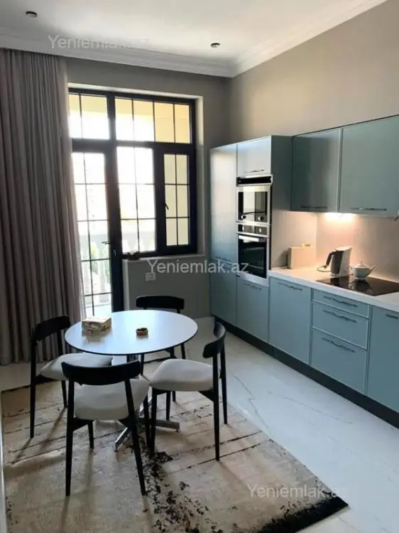 3 500 AZN - 3 otaqlı mənzil Kirayə (aylıq), Yasamal qəs., Yasamal, Bakı