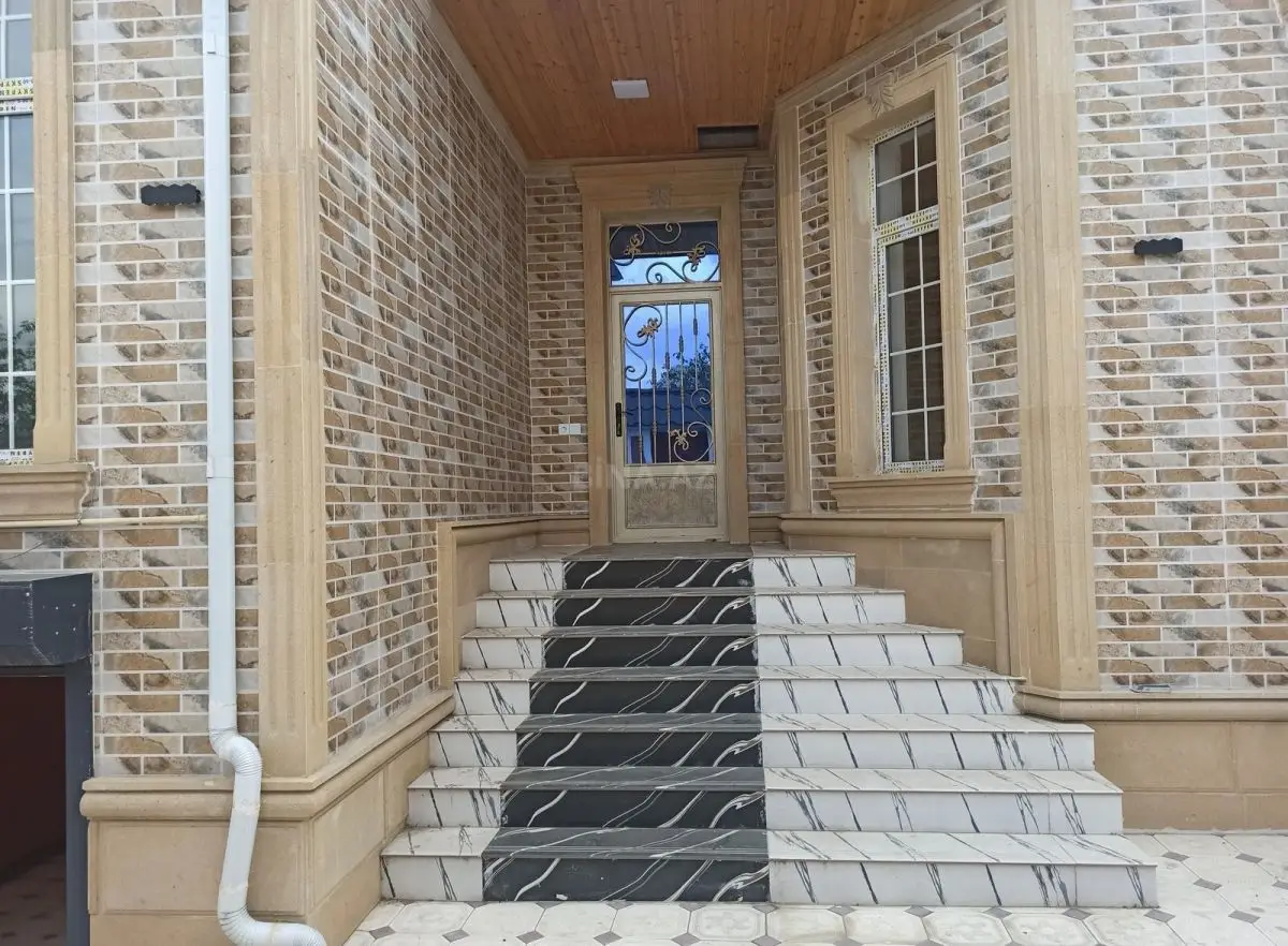 175 000 AZN - 4 otaqlı mənzil Satılır, Gəncə