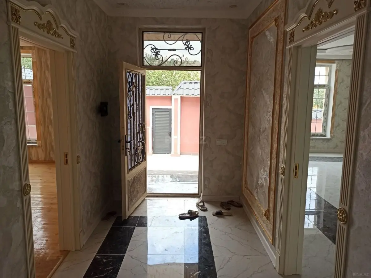 175 000 AZN - 4 otaqlı mənzil Satılır, Gəncə