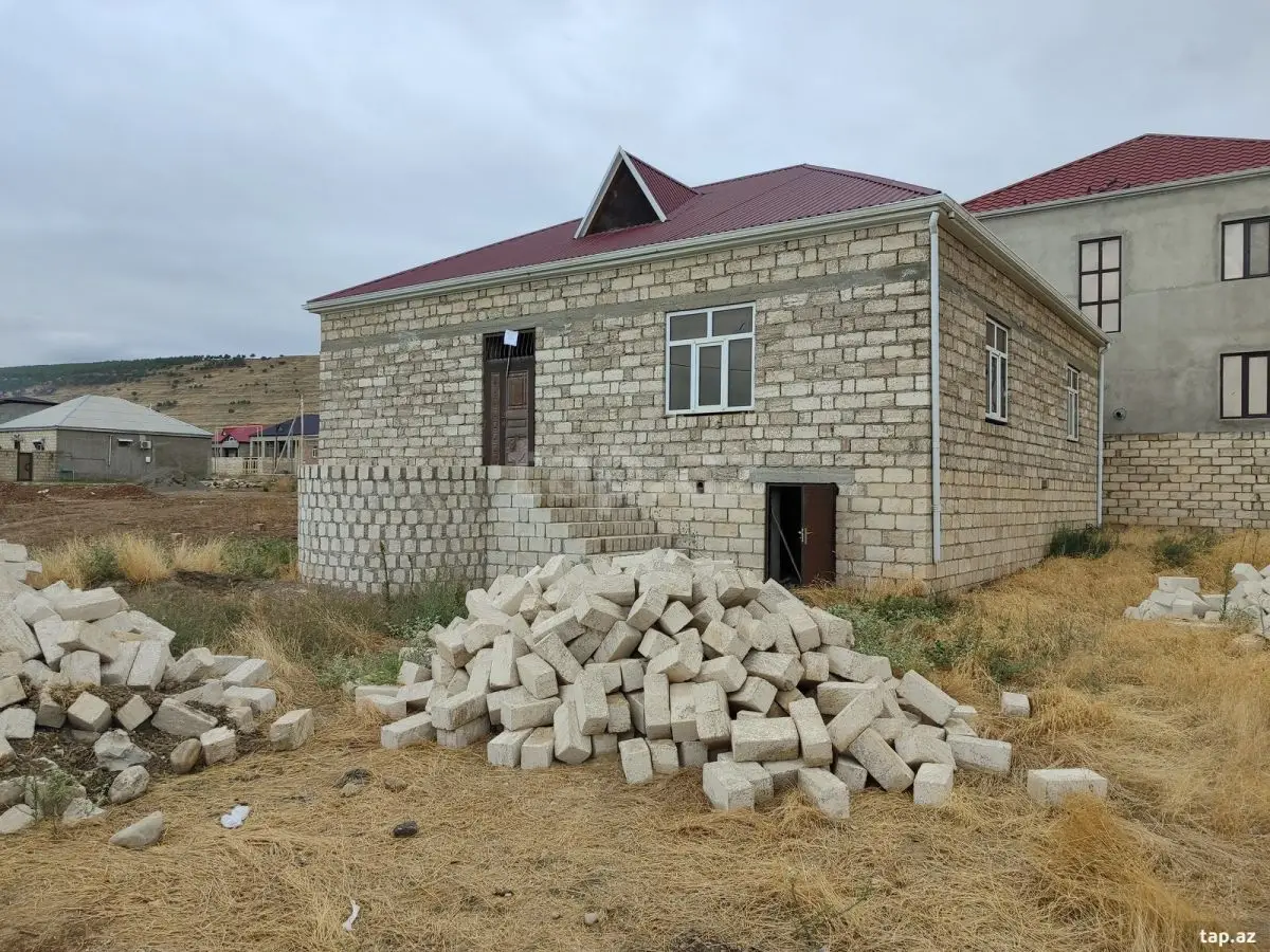 45 000 AZN - 3 otaqlı mənzil , Siyəzən