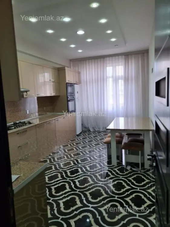 305 000 AZN - 3 otaqlı mənzil Satılır, Badamdar qəs., Səbail, Bakı