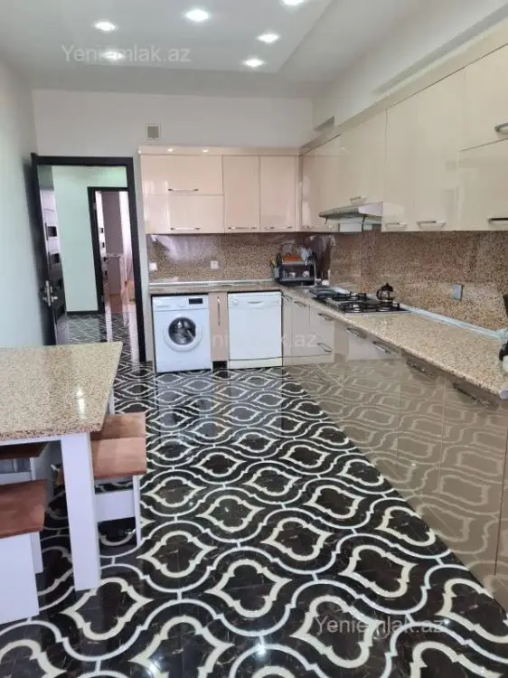 305 000 AZN - 3 otaqlı mənzil Satılır, Badamdar qəs., Səbail, Bakı