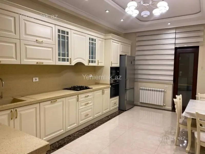2 500 AZN - 3 otaqlı mənzil Kirayə (aylıq), Yasamal qəs., Nizami, Bakı