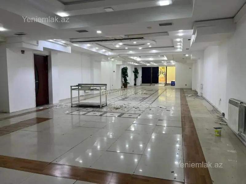 4 500 AZN - 300 m² Obyekt / Ofis Kirayə (aylıq), Nəsimi, Bakı