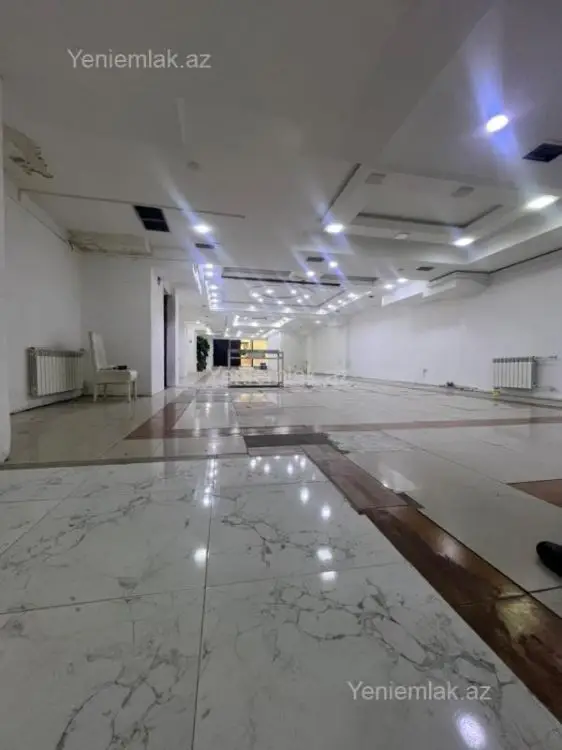 4 500 AZN - 300 m² Obyekt / Ofis Kirayə (aylıq), Nəsimi, Bakı