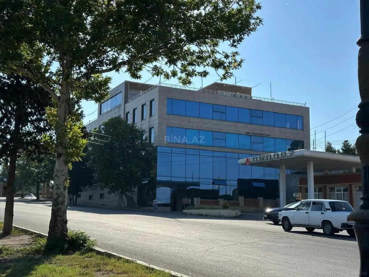 10 000 AZN - 1000 m² Obyekt / Ofis Kirayə (aylıq), Gəncə
