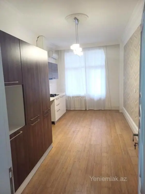 1 000 AZN - 3 otaqlı mənzil Kirayə (aylıq), Nərimanov, Bakı