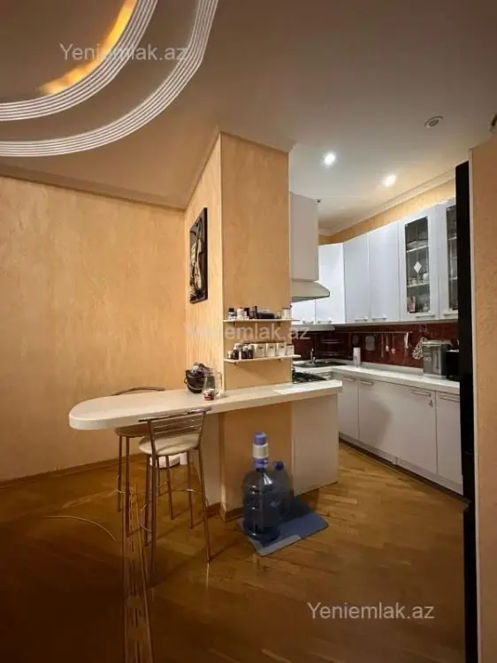 264 000 AZN - 3 otaqlı mənzil Satılır, 1-ci mikrorayon, Nəsimi, Bakı