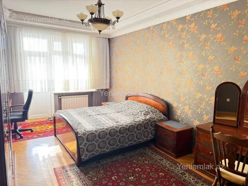1 500 AZN - 4 otaqlı mənzil Kirayə (aylıq), Yasamal qəs., Nizami, Bakı