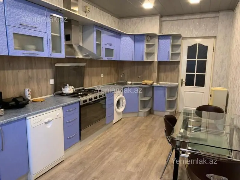 1 450 AZN - 3 otaqlı mənzil Kirayə (aylıq), Yasamal qəs., Nizami, Bakı