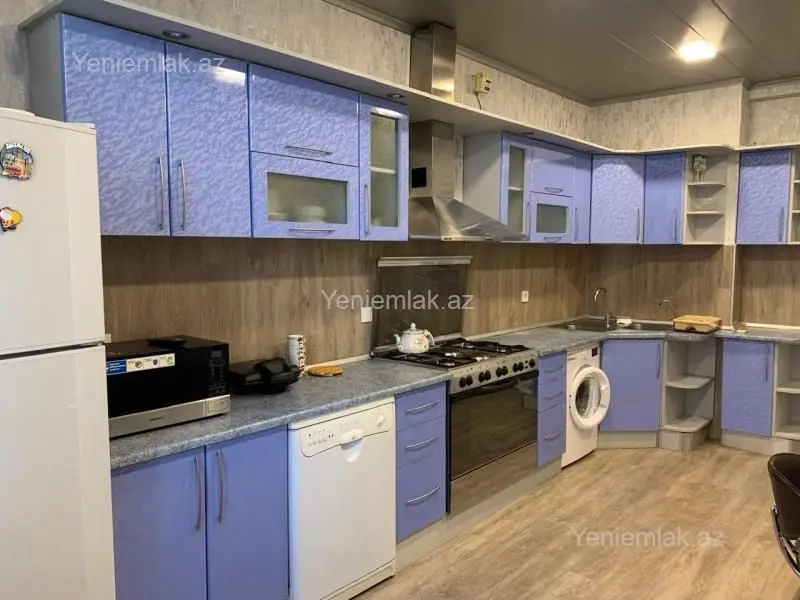 1 450 AZN - 3 otaqlı mənzil Kirayə (aylıq), Yasamal qəs., Nizami, Bakı