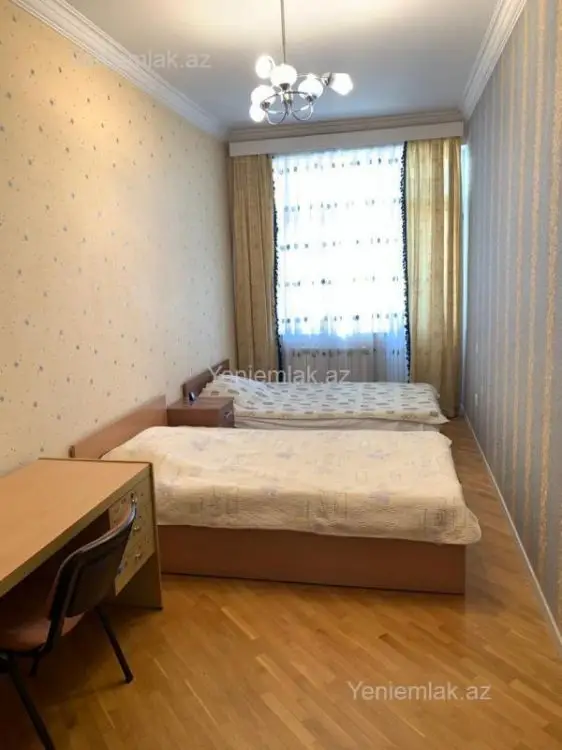 1 450 AZN - 3 otaqlı mənzil Kirayə (aylıq), Yasamal qəs., Nizami, Bakı