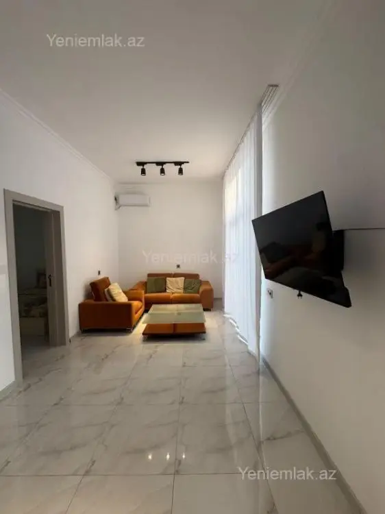 150 AZN - 4 otaqlı mənzil Kirayə (günlük), Novxanı, Abşeron