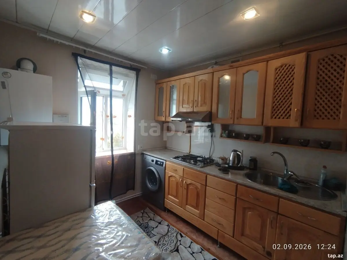 400 AZN - 3 otaqlı mənzil Kirayə (aylıq), Şəki