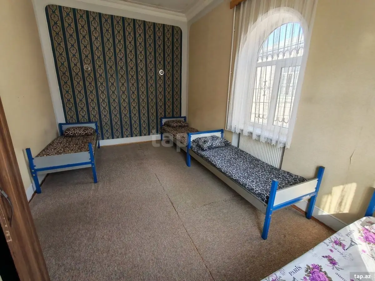 220 AZN - 7 otaqlı mənzil Kirayə (aylıq), 6-cı mikrorayon, Binəqədi, Bakı