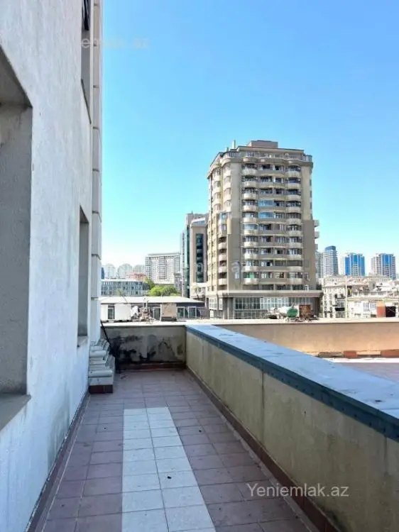 1 500 000 AZN - 5 otaqlı mənzil Satılır, Nizami, Bakı