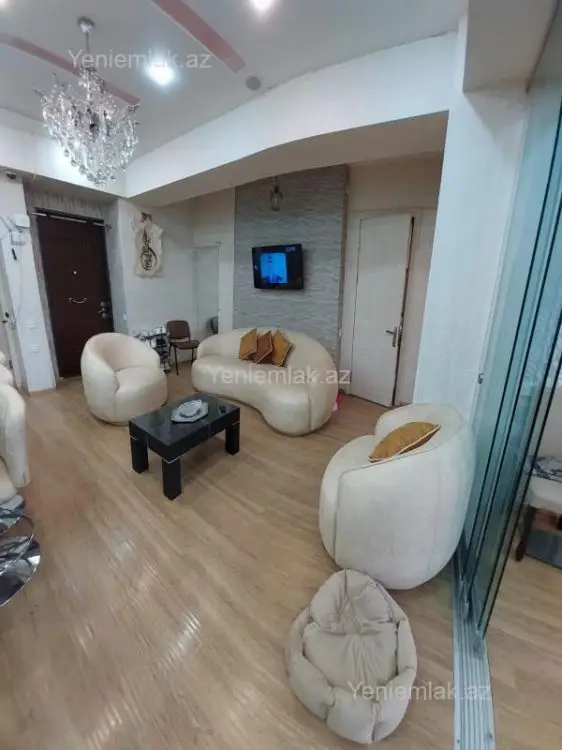 315 000 AZN - 4 otaqlı mənzil Satılır, Badamdar qəs., Səbail, Bakı