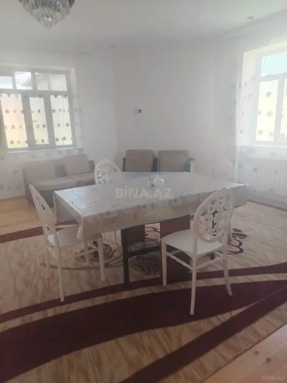700 AZN - 3 otaqlı mənzil Kirayə (aylıq), Qəbələ