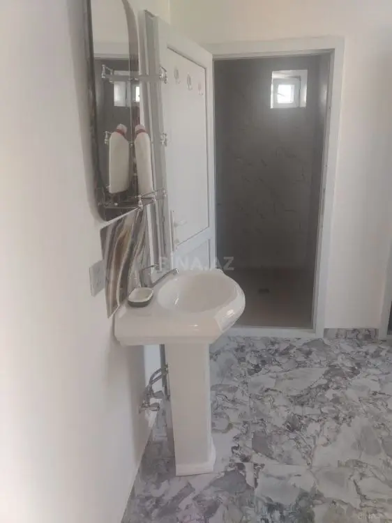 700 AZN - 3 otaqlı mənzil Kirayə (aylıq), Qəbələ