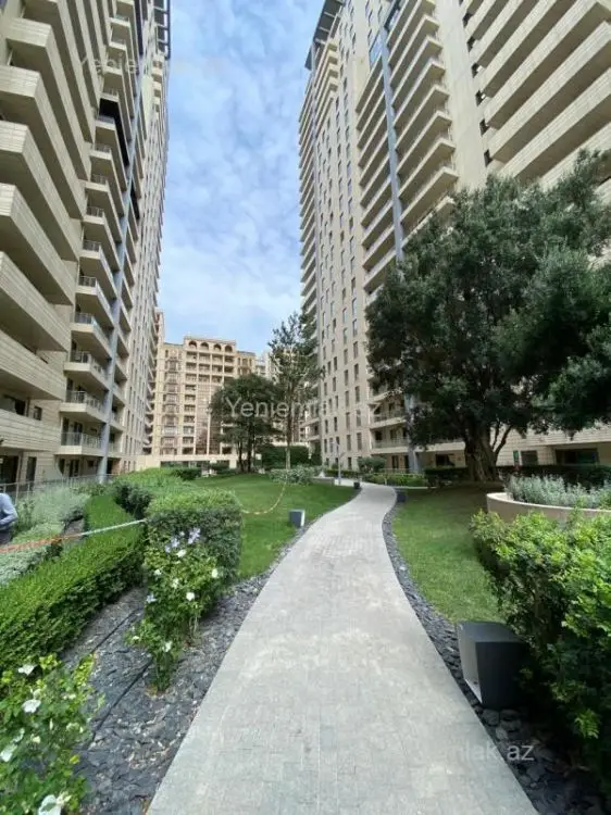 2 200 AZN - 3 otaqlı mənzil Kirayə (aylıq), Səbail, Bakı