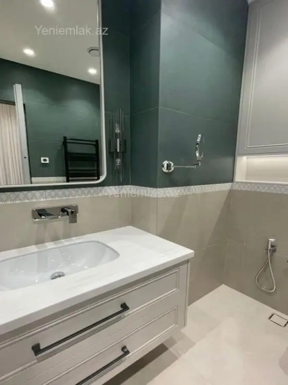 2 500 AZN - 3 otaqlı mənzil Kirayə (aylıq), Xətai, Bakı