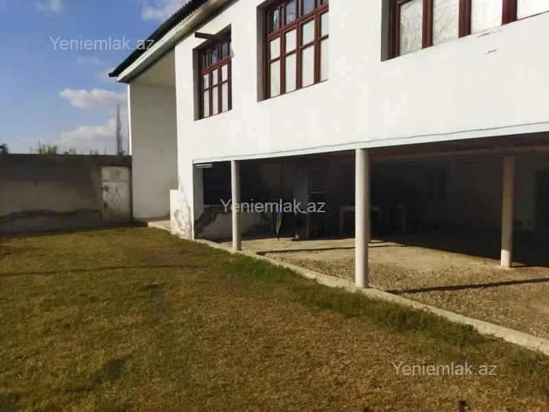 28 000 AZN - 4 otaqlı mənzil Satılır, Yevlax
