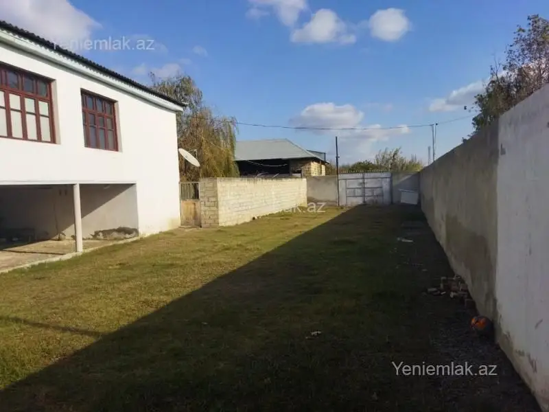 28 000 AZN - 4 otaqlı mənzil Satılır, Yevlax