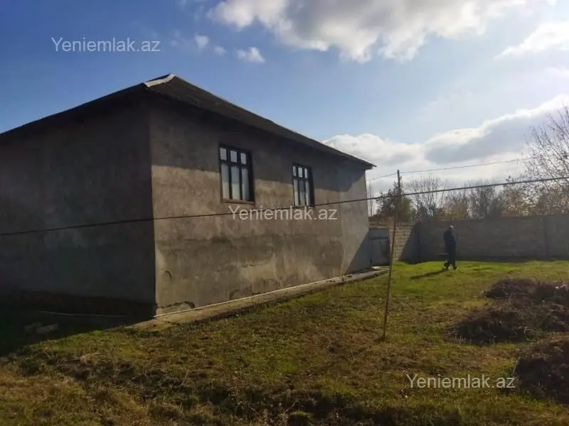 28 000 AZN - 4 otaqlı mənzil Satılır, Yevlax