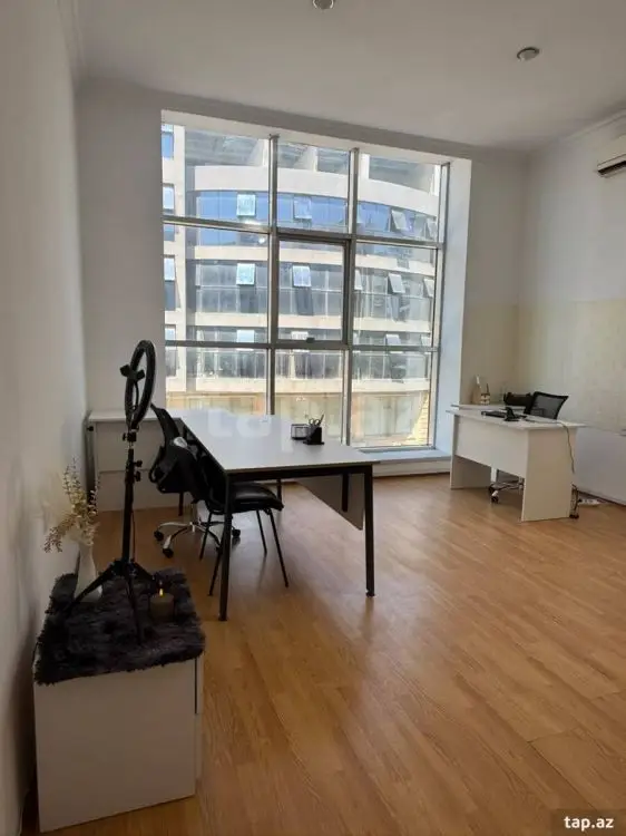 200 AZN - 0 m² Obyekt / Ofis, Bakı
