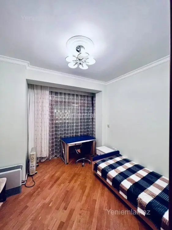 2 200 AZN - 4 otaqlı mənzil Kirayə (aylıq), İçəri şəhər, Səbail, Bakı